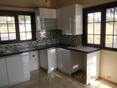 Deep Blue Steel Houses Assembly Phase